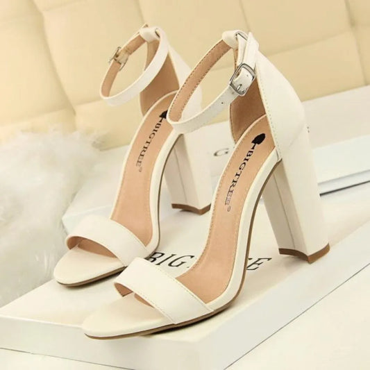 Block Heel | Women's Elegant Buckle Henry, product image 2